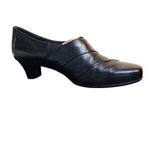 NIB Aravon By New Balance Elegant Black Women's Heels